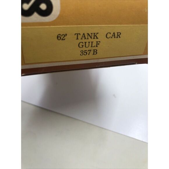 Tyco HO Scale 62' Gulf Triple Dome Tank Train Car. - Picture 6 of 13